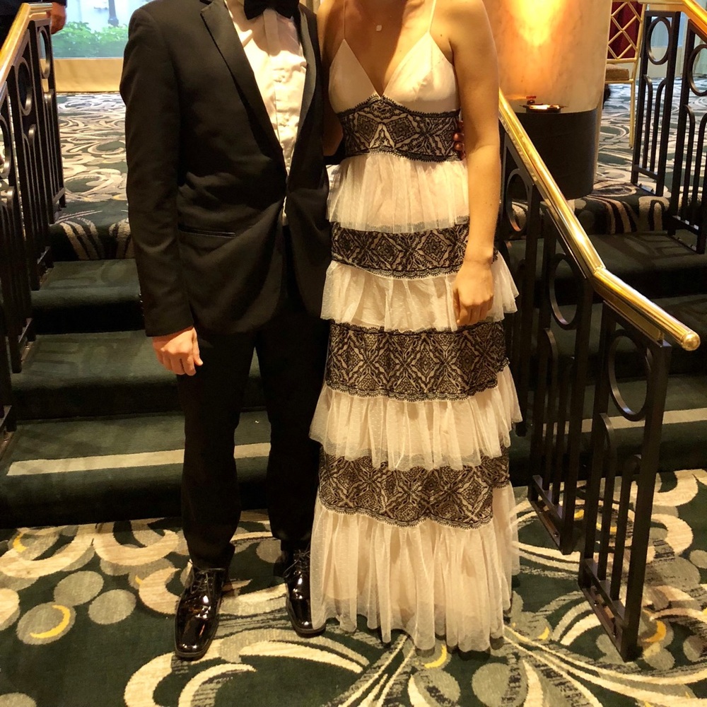 Formal Dress - Picture 2 of 5
